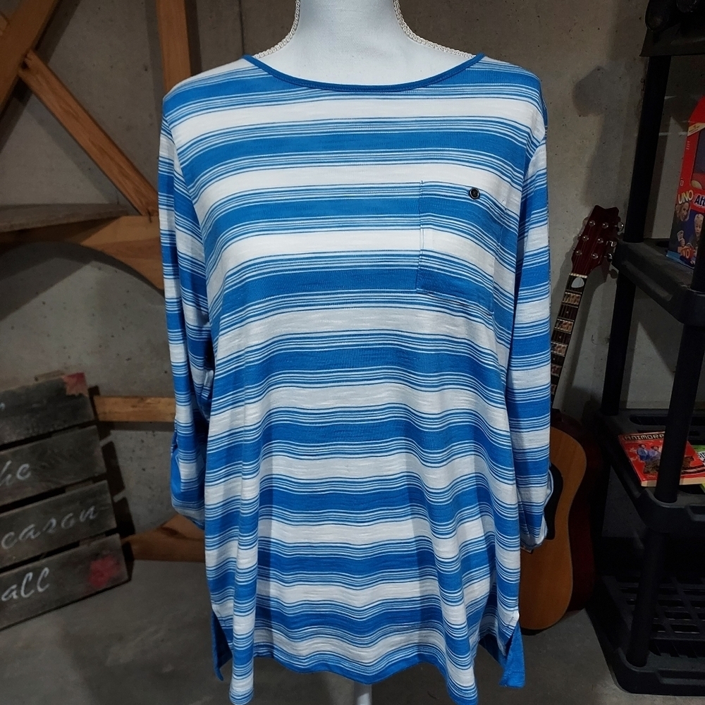 Womans Shirt 1X 16w
